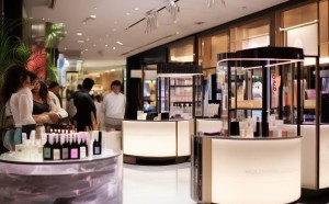 美妆品牌与高端酒店携手，开启高端酒店与美妆品牌双提升新篇章。